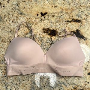 Victoria's Secret PINK. Wear Everywhere Wireless Pushup Bra